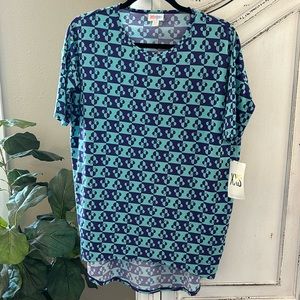 NWT LuLaRoe Irma Tunic Shirt Blouse Size
XXS Disney Minnie Mouse Cartoon Blue